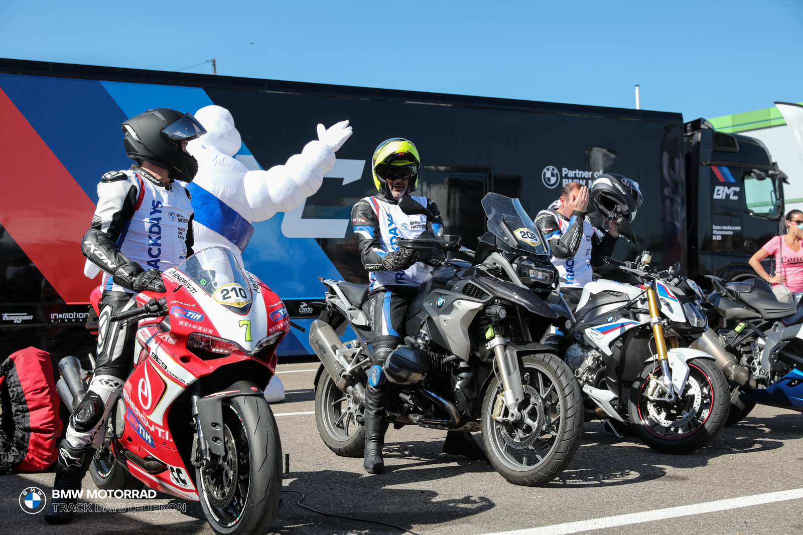 BMW Motorrad Track Days