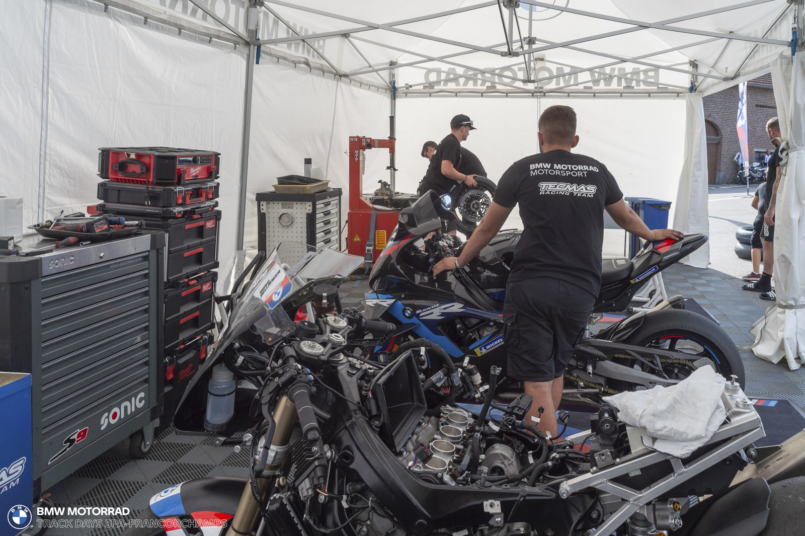 BMW Motorrad Track Days