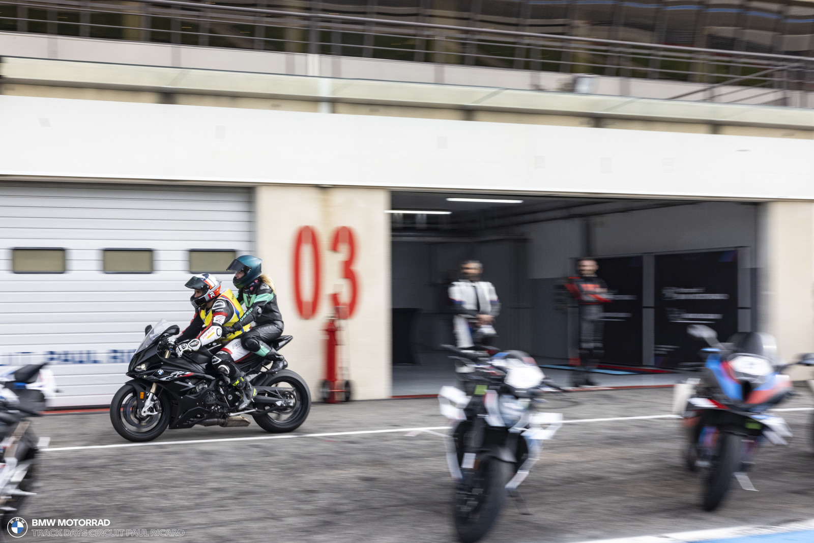 BMW Motorrad Track Days
