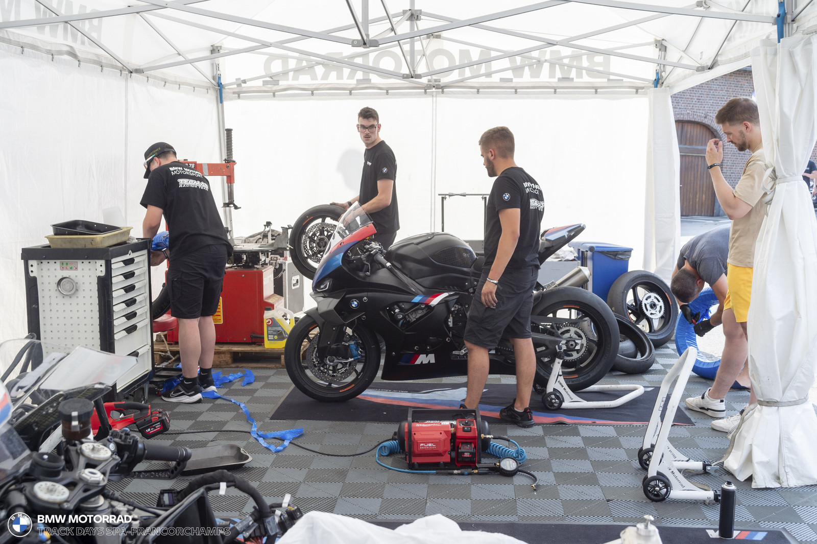 BMW Motorrad Track Days