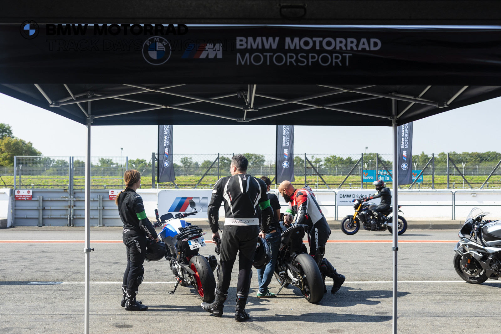 BMW Motorrad Track Days