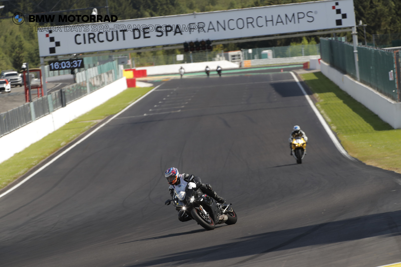 BMW Motorrad Track Days